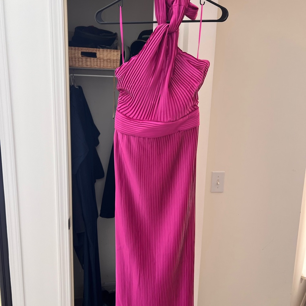 Elegant Pink Pleated Women's Dress